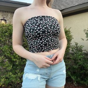 american eagle strapless floral top